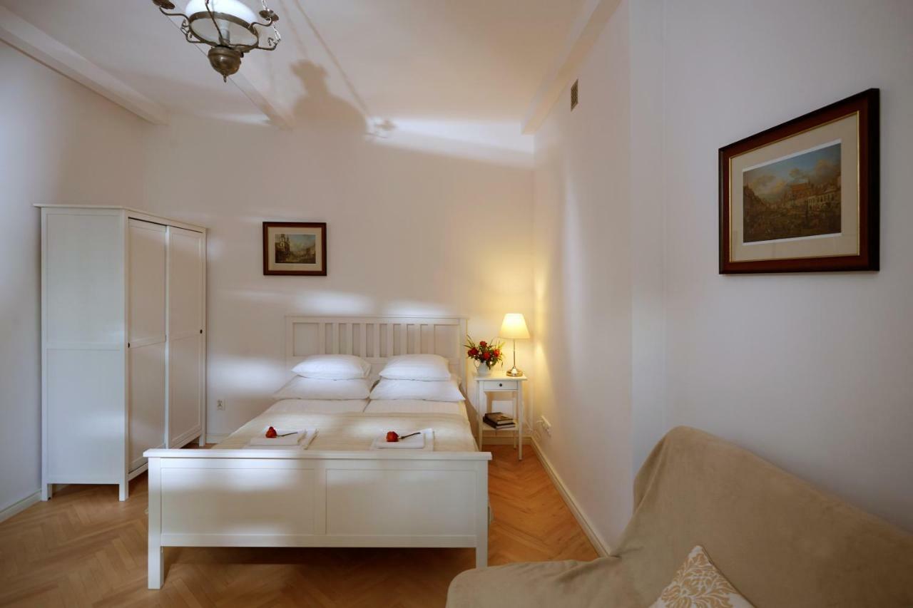 Mariensztat / Old Town Place For Appartement