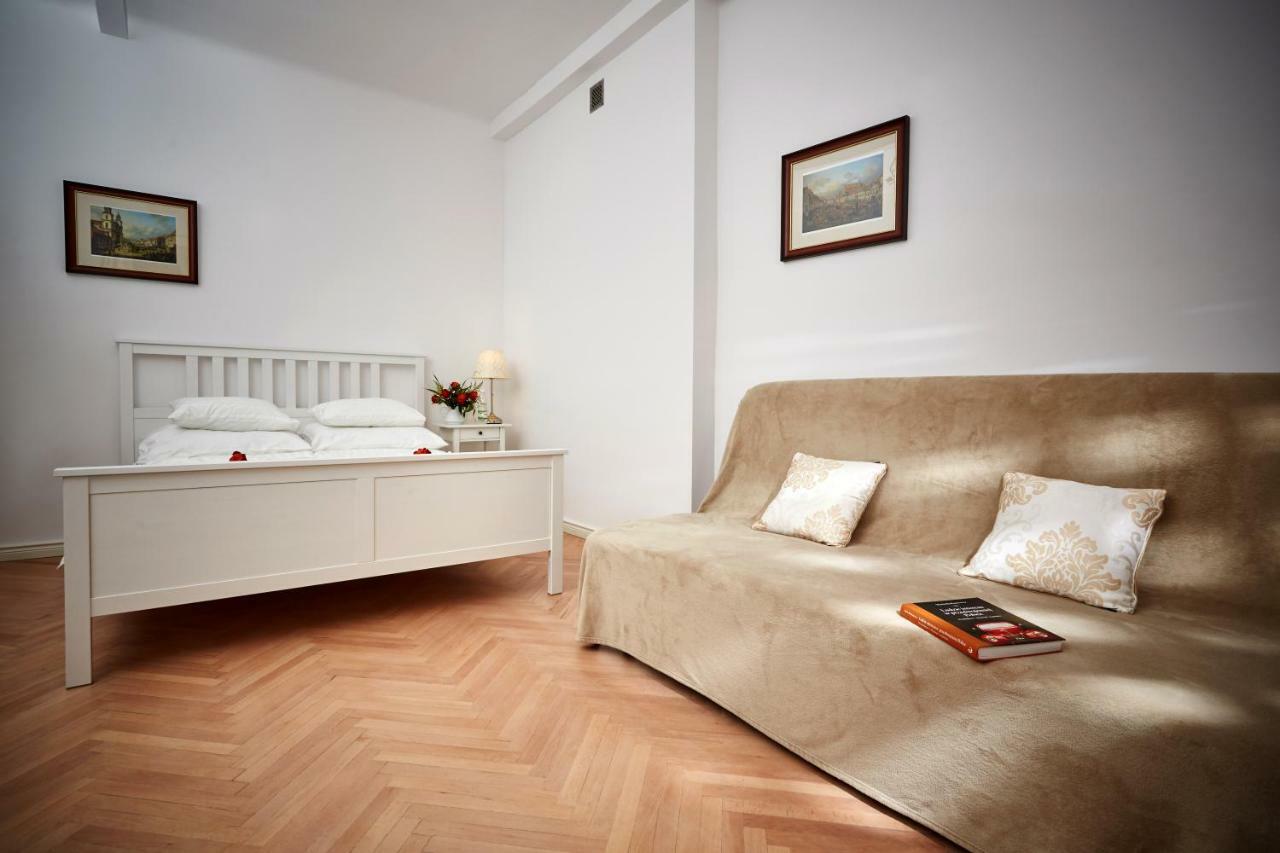 Appartement Mariensztat / Old Town Place For *